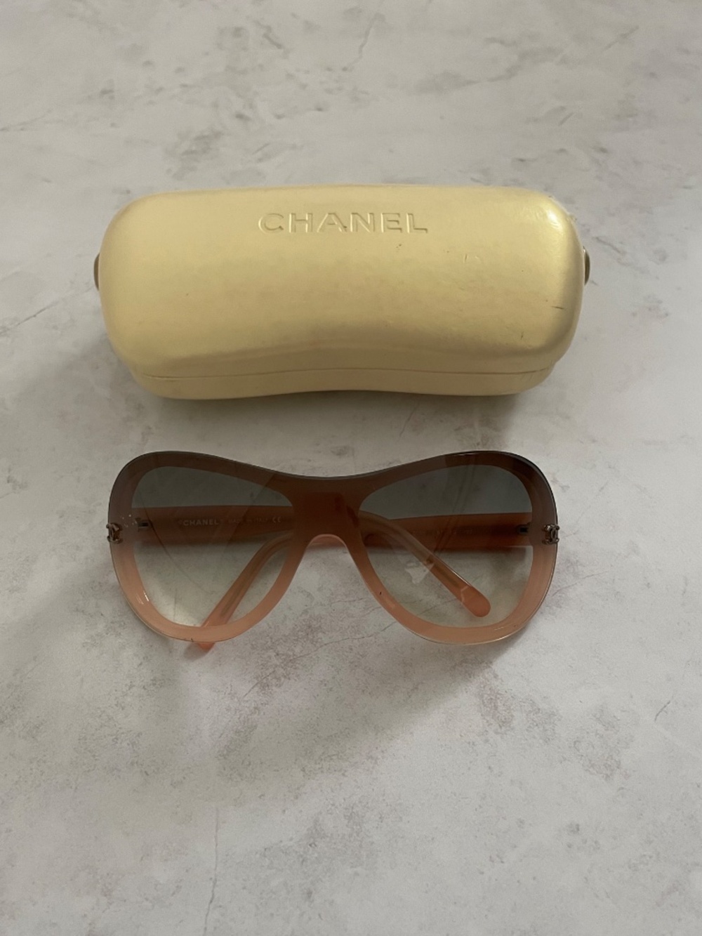 Chanel C671/8G Rimless Oversized Shield Sunglasses Pink Grey Gradient CC Logo + - Picture 2 of 4